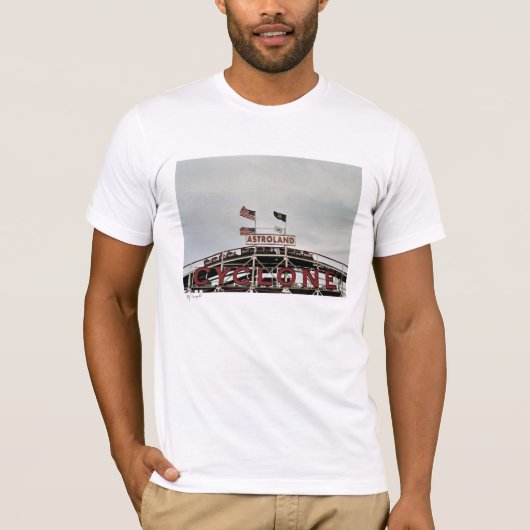 Astroland T-shirt (Voorkant)