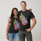Astronaut Alien rijdend op Donut T-shirt (Unisex)