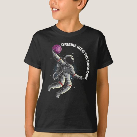 Astronaut Basketball Slam Dunk in Space T-shirt (Voorkant)