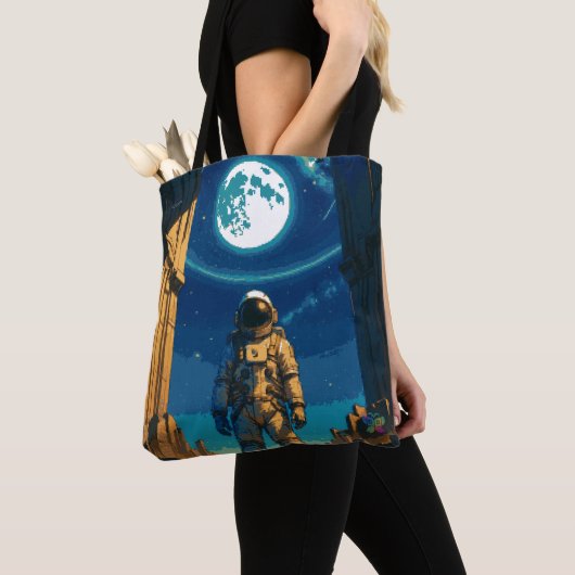 Astronaut Beneath the Celestial Gate Tote Bag (Dichtbij)