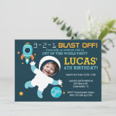 Astronaut Boy Space Birthday Party Invitation Kaart (Staand voorkant)