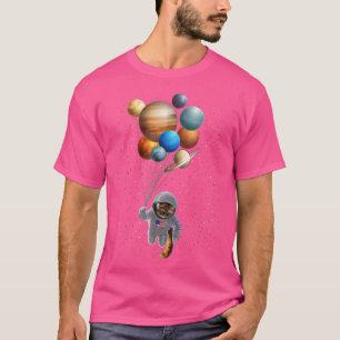 Astronaut Cat in Space Holding Planet Balloon T-shirt