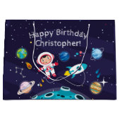   Astronaut child on the moon, monogrammed name Groot Cadeauzakje (Voorkant)