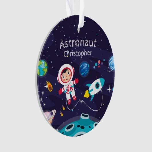 Astronaut child on the moon, monogrammed name ornament (voorkant)