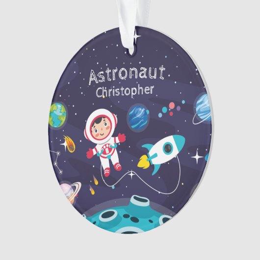 Astronaut child on the moon, monogrammed name ornament (voorkant)