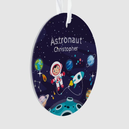 Astronaut child on the moon, monogrammed name ornament (voorkant)