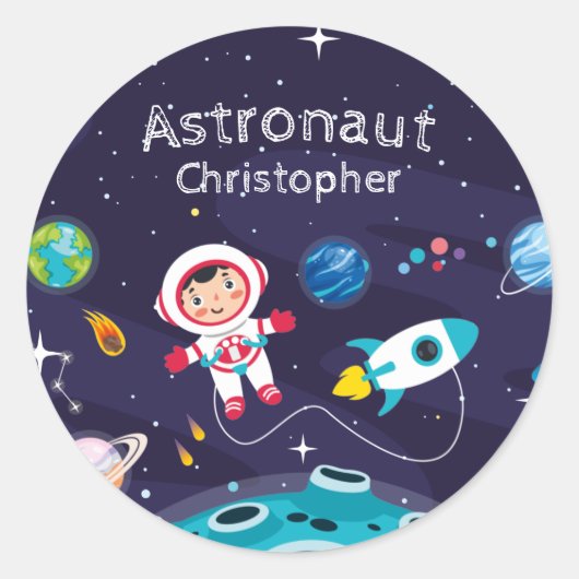 Astronaut child on the moon, monogrammed name ronde sticker (Voorkant)