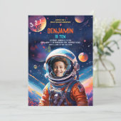 Astronaut Deep Space Sky Planeten Foto Verjaardag Kaart (Staand voorkant)