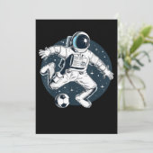 Astronaut die Voetbal speelt in Buitenspatie Grafi Save The Date (Staand voorkant)