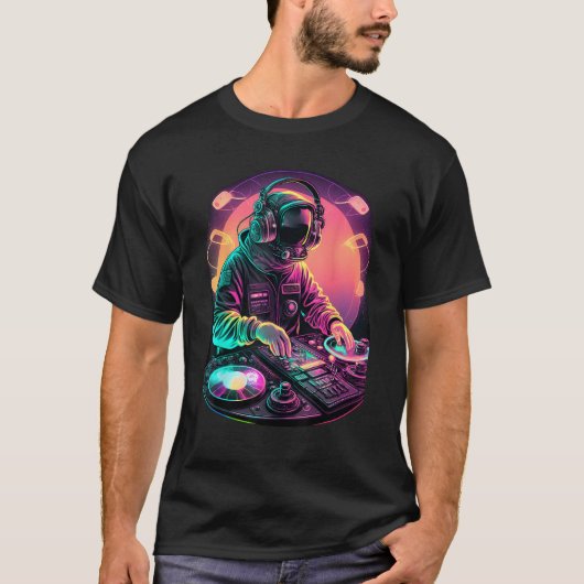 Astronaut DJ, DJing in Space, EDM cool Graphic T-shirt (Voorkant)