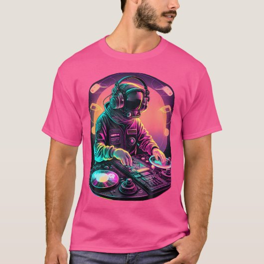 Astronaut DJ Djing In Space EDM Cool Graphic T-shirt (Voorkant)