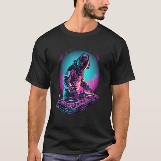 Astronaut DJ DJing in Space EDM cool Graphic T-shirt (Voorkant)