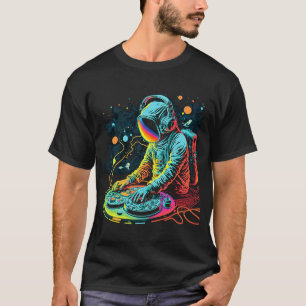 Astronaut DJ Platenspelers afspelen in Space EDM c T-shirt