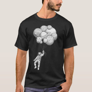 Astronaut drijft met planeetballonnen met de hand  t-shirt