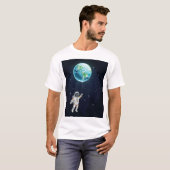 Astronaut Earth Balloon Graphic T-shirt (Voorkant volledig)