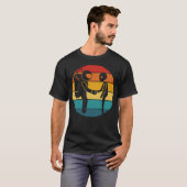 Astronaut en Alien Beste Vrienden Badge T-shirt (Voorkant volledig)