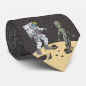 Astronaut en alien stropdas (Opgerold)