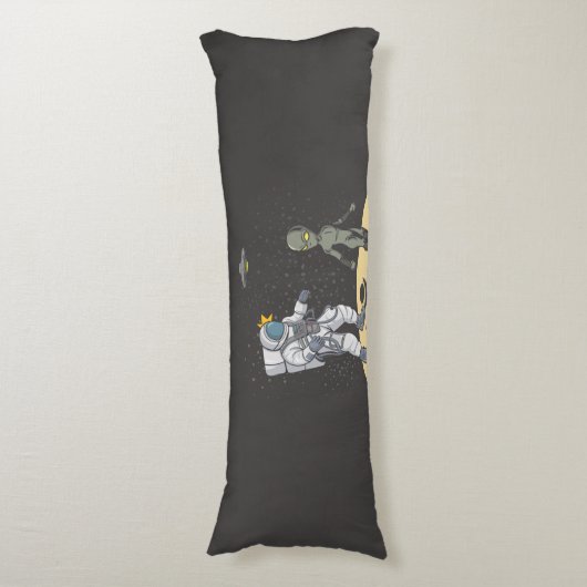 Astronaut en buitenaards lichaamskussen (Voorkant Verticaal)