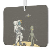 Astronaut en buitenaards luchtverfrisser (Links)