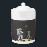 Astronaut en buitenaards theepot<br><div class="desc">Astronaut en buitenaards</div>