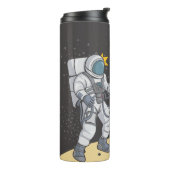 Astronaut en buitenaards thermosbeker (Gedraaid links)