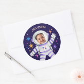Astronaut en Sterren Buitenste Ruimtefoto Ronde Sticker (Envelop)