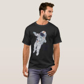 Astronaut Floating Space World Kindness Day Kies T-shirt (Voorkant volledig)