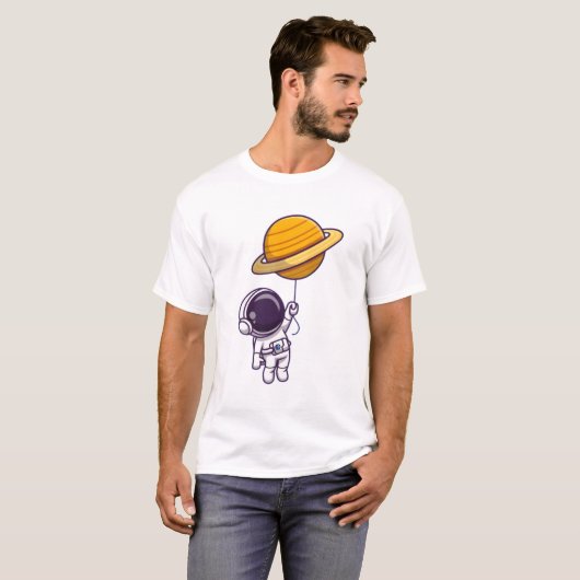 Astronaut Holding Saturn Balloon – Cute Space Them T-shirt (Voorkant volledig)