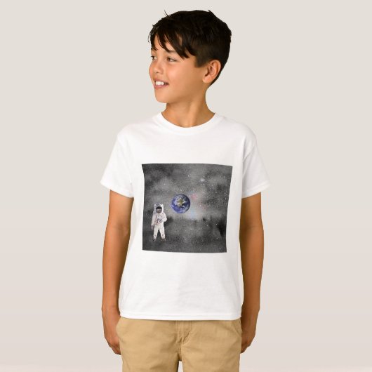 Astronaut in de buitenruimterijaarde t-shirt (Voorkant volledig)