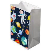 Astronaut in Space Planets and Rockets Pattern Medium Cadeauzakje (Achterkant Gekanteld)