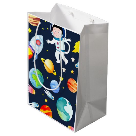 Astronaut in Space Planets and Rockets Pattern Medium Cadeauzakje (Achterkant Gekanteld)