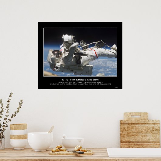 Astronaut Jerry L. Ross verankerd in de Mobile Poster (Keuken)