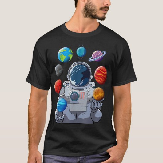 Astronaut Juggling Planets Art T-shirt (Voorkant)