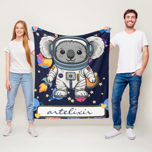 Astronaut Koala Cartoon Print Fleece Deken (In situ)