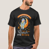 Astronaut Leukemie Bewustheid houdt van iemand met T-shirt (Voorkant)