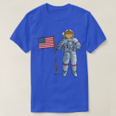 Astronaut met Amerikaanse vlag Space Moon USA T-shirt (Design voorkant)