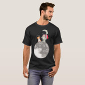 Astronaut met hond op de maan t-shirt (Voorkant volledig)
