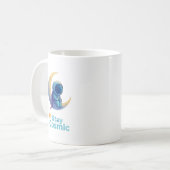 Astronaut on Moon Mug – Stay Cosmic Space Gift Koffiemok (Voorkant links)
