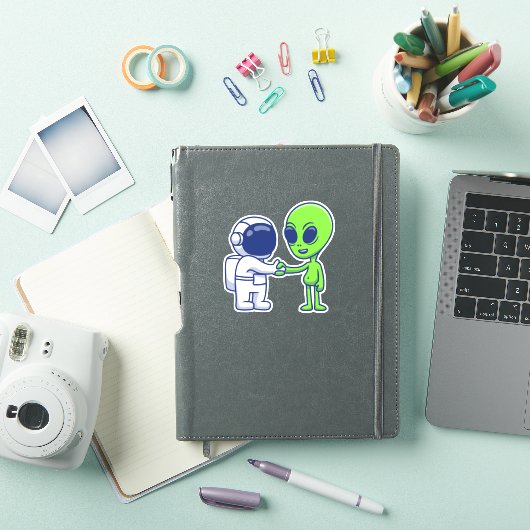 Astronaut ontmoet Alien Vinyl Stickers (iPad Cover)