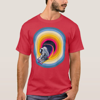 Astronaut skateboard in Schaats met galaxie regenb T-shirt