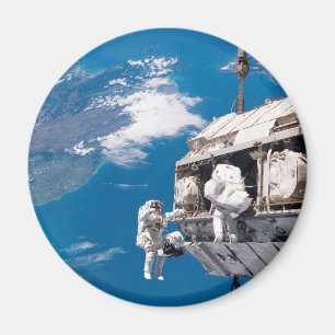Astronaut Space Walk Boven Aarde Magneet