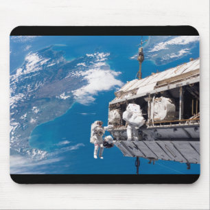 Astronaut Space Walk Boven Aarde Muismat