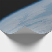 Astronaut Spacewalk aver boven de aarde Cadeaupapier (Hoek)