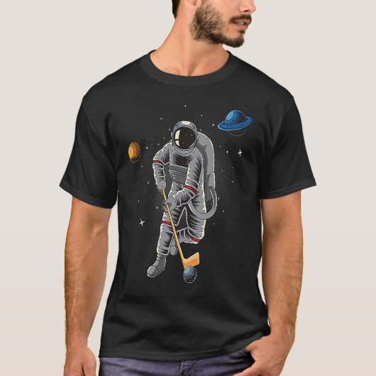Astronaut speelt Hockey in Space Planets Moon Mann T-shirt (Voorkant)