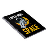 Astronaut zittende Moon Space Humor Notitieboek (Rechterzijde)