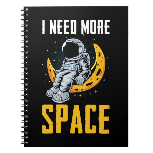 Astronaut zittende Moon Space Humor Notitieboek (Voorkant)