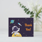 Astronaut zweeft in de ruimte briefkaart (Staand voorkant)