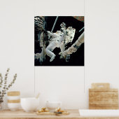 Astronauten die werken aan de Hubble Poster (Keuken)