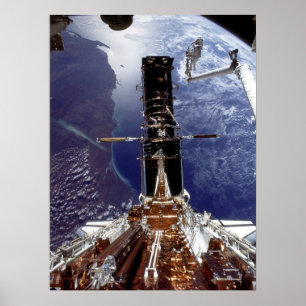 Astronauten die werken aan Hubble, gedockt met End Poster