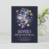 Astronauten rijden op een haai in de ruimte met de kaart (Staand voorkant)